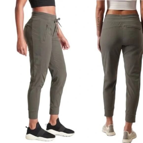 Athleta Trekkie North Jogger in Arbor Olive Green 14 - Picture 1 of 11